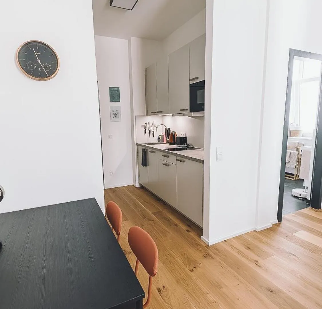 Apartment Suite 13 Orange Wood Mit Verschiedenen Schlafmoeglichkeiten Amberg