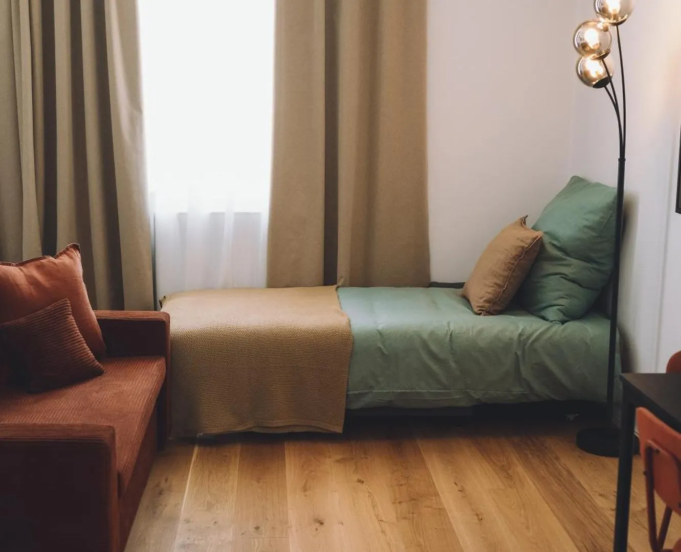 Suite 13 Orange Wood Mit Verschiedenen Schlafmoeglichkeiten Amberg Apartment