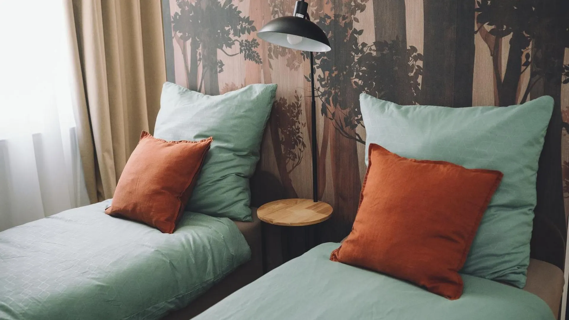 Suite 13 Orange Wood Mit Verschiedenen Schlafmoeglichkeiten Amberg Germany